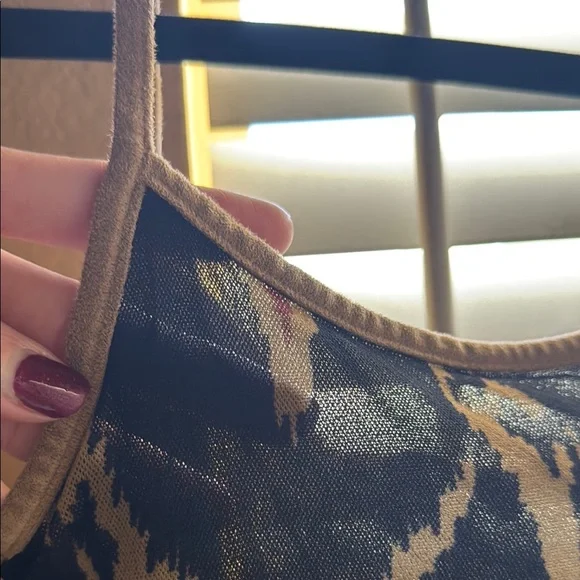 Brown and Red Fitted Camisole Top - Picture 3 of 7